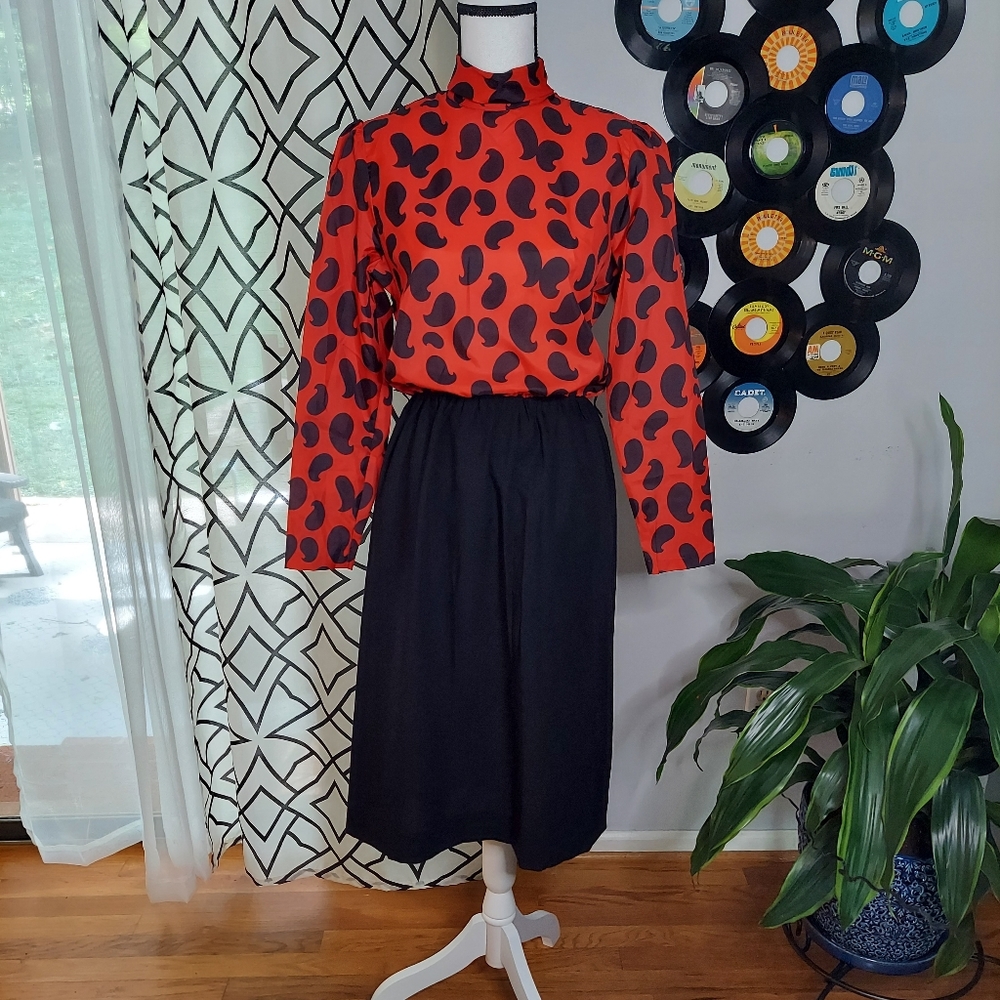 Vintage Toni Todd Red / Black dress.  Sz 10